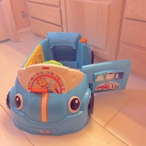 Fisher price laugh and learn crawl around car